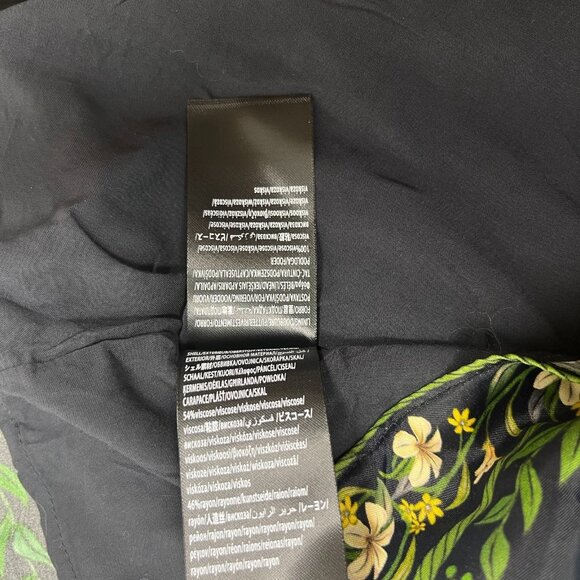 NWOT Farm Rio Flowers Arch Wrap Front Floral Flowers Mini Skirt Size S - Picture 11 of 13